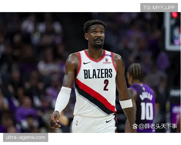 艾顿高效篮下终结对比队友提升禁区威胁