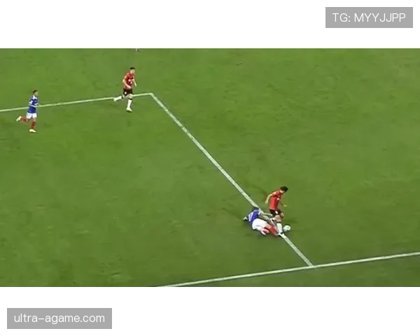 终场哨响并非立即终止比赛：裁判对补时与点球的规则界定